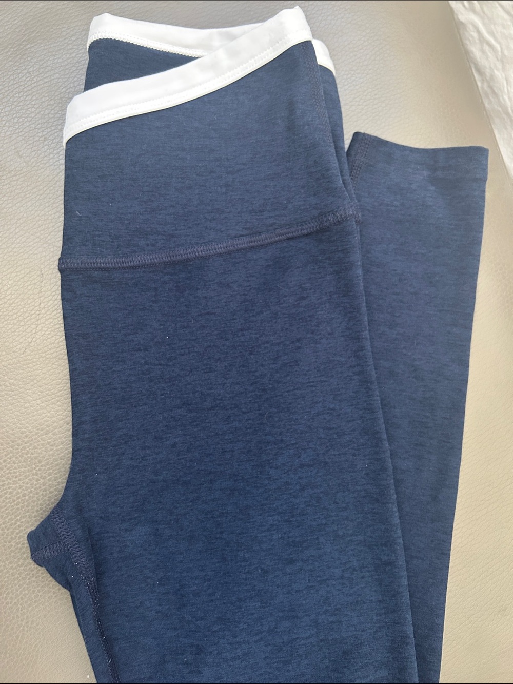 Beyond Yoga Spacedye Outlines High-Waisted Midi Leggings Nocturnal Navy - Picture 5 of 6